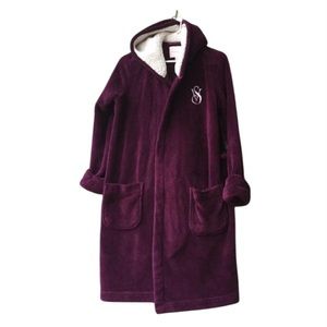 Victoria's Secret Hooded Plush Bath Robe Women's size XS